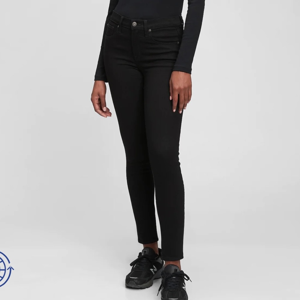 GAP Black True Skinny Jeans